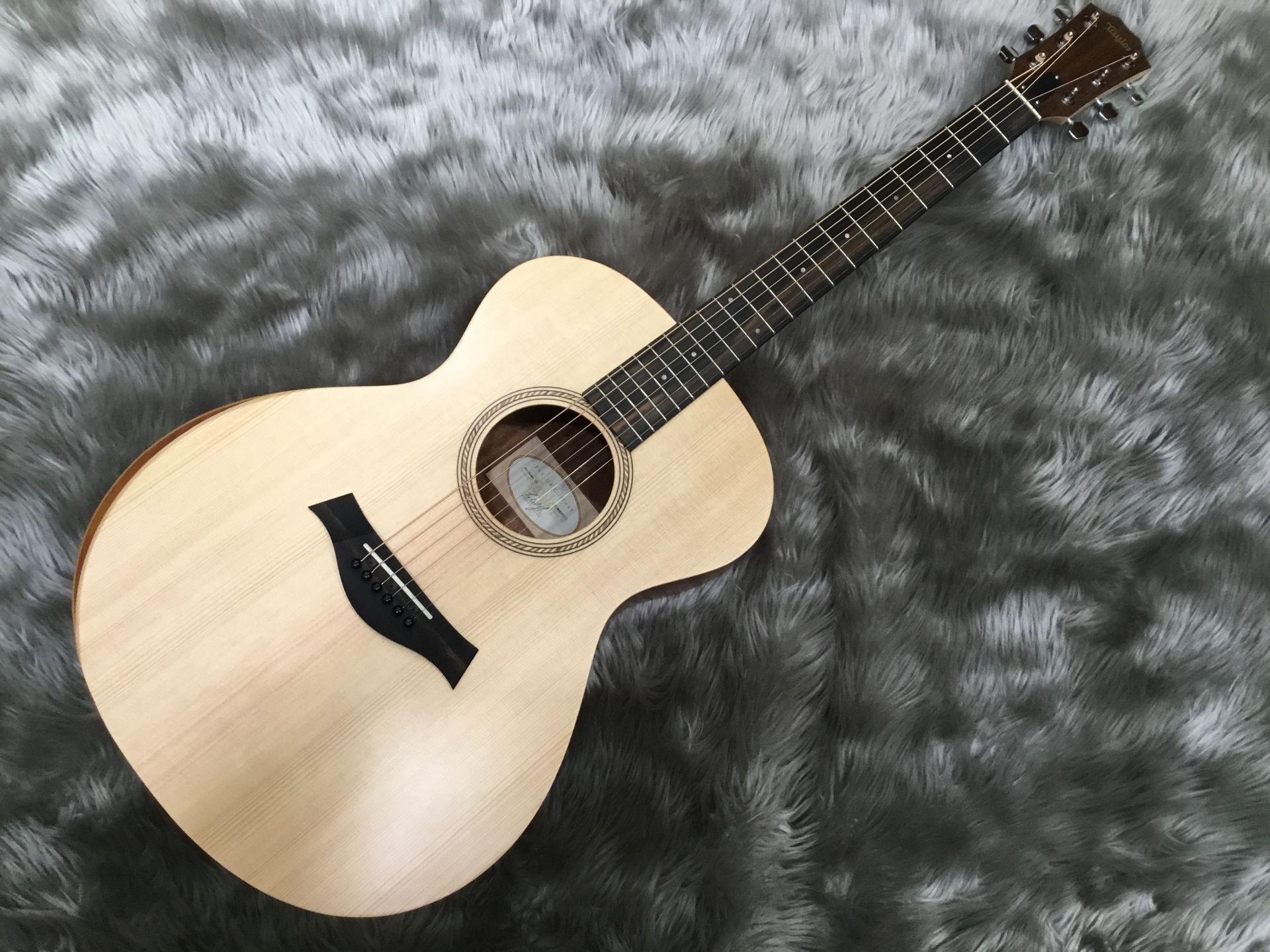 *Taylorの初心者向け人気のエレアコを入荷しました！ |*ブランド|Taylor| |*型番|Academy12e| |*商品の状態|新品| |*販売価格|[!￥96,800(税込)!]| |*カラー|ナチュラル(Nat)| |*付属品|ギグケース、保証書| 店頭で実際にお試しいただけます。 お […]