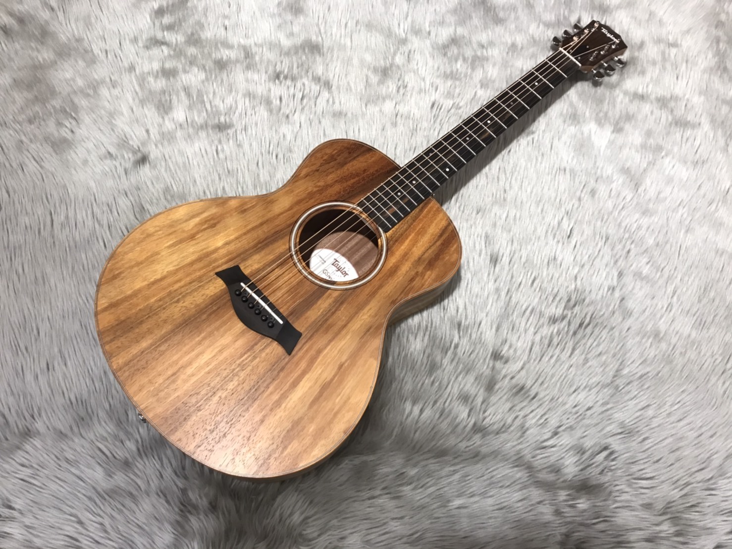 【アコースティックギター新商品入荷】Taylor GS Mini-e KOA NATが入荷致しました！