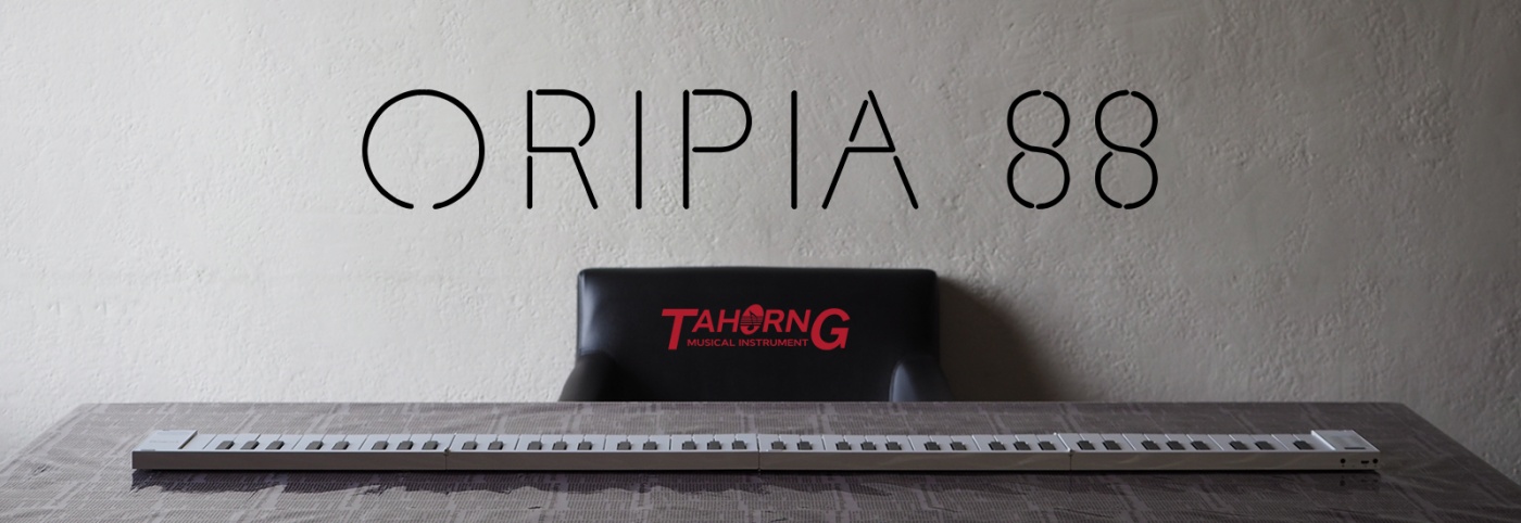 *新製品入荷！折りたたみ式キーボードORIPIA88とは TAHORNG(タホーン)より、フルサイズ88鍵折りたたみ式キーボード「ORIPIA88(オリピア88)」が発売！ **演奏や練習用キーボードからMIDIキーボードまでOK！ ORIPIA88は、コンサートグランドピアノと同等の鍵盤数である8 […]