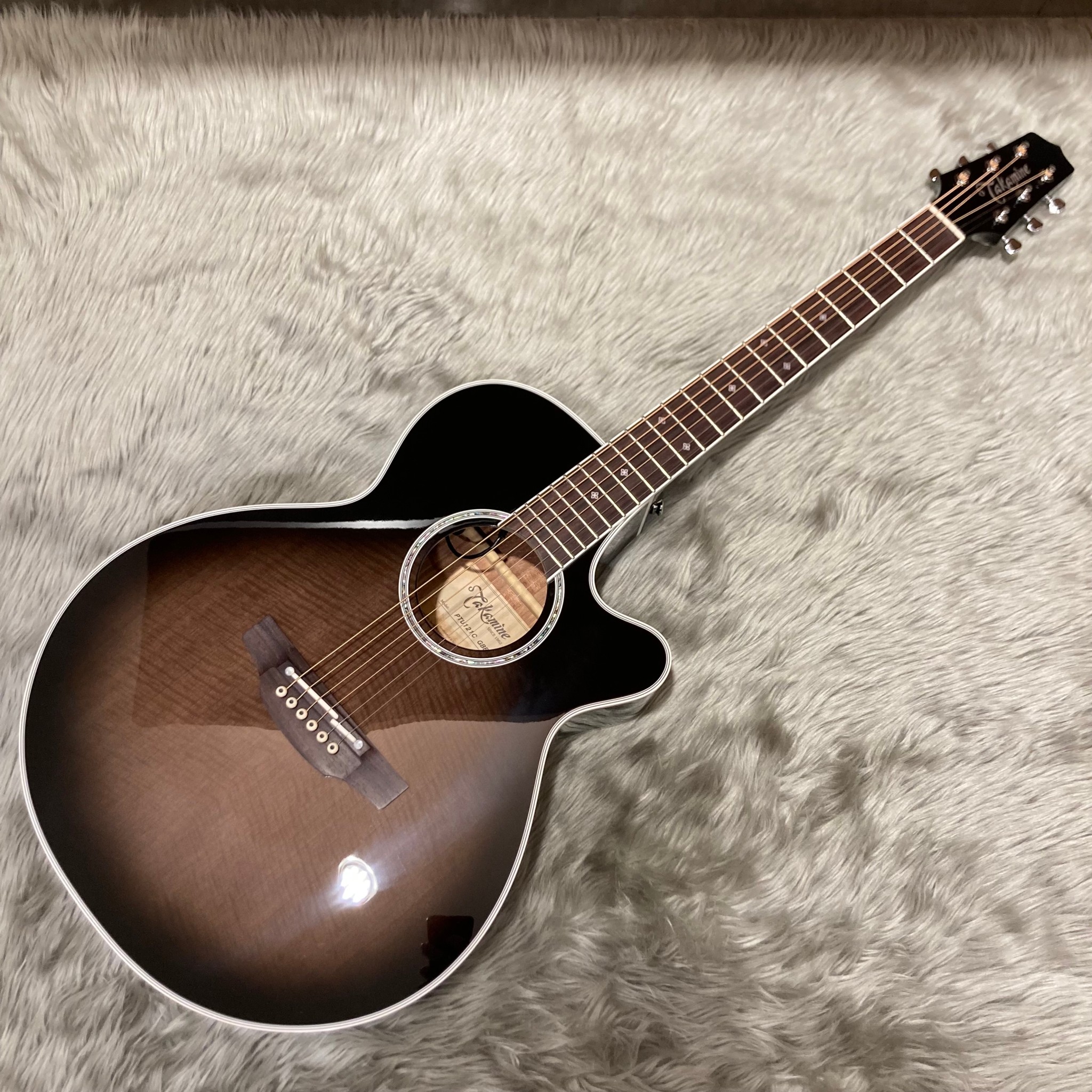 【アコースティックギター入荷情報】Takamine PTU121C