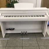 【電子ピアノ】展示品1台限りのお買い得品をご紹介！12/4更新！
