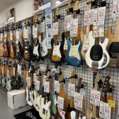 【エレキギター総合案内】エレキギターを選ぶならまずはイトーヨーカドー赤羽店へ！気さくで個性豊かなスタッフたちがお迎えします