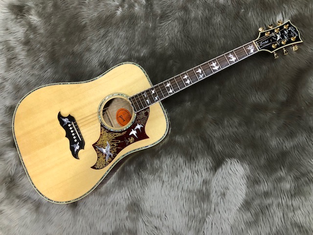 圧巻！豪華絢爛な装飾！Gibson　DOVES IN FLIGHT SP入荷しました！