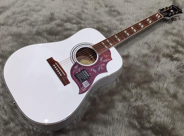 *ライブで楽しむならEpiphone　Hummingbirdのエレアコで決まり！ ***Epiphone　Hummingbird PRO AW |*メーカー|*型番|*販売価格(税込)| |Epiphone|Hummingbird PRO AW|[!￥36,720!]| ギブソン直系エピフォンの大人 […]