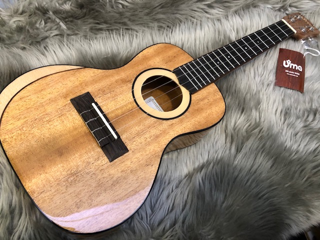 明るいサウンドのUma Ukulele MOON-SC コンサートウクレレ入荷しました！