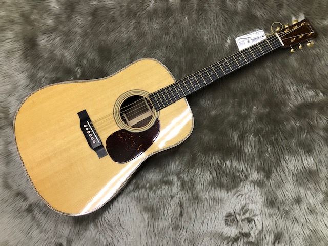 【アコースティックギター】Martin D-28 Modern Deluxe 入荷情報！