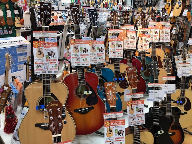YAMAHAアコースティックギター FS820入荷しております！
