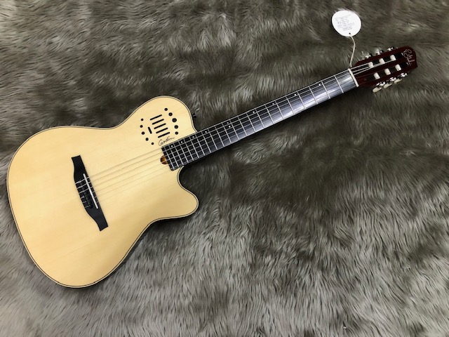 ナット幅48.26mmのミディアムネックのエレガット！Godin（ゴダン）DuetNylonAmbiance入荷しました！