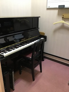 [https://www.shimamura.co.jp/shop/akita/lesson-info/20200914/4925::title=] *練習室のご案内 『周りを気にせず思いきり音が出したい！！！』]]周りへの音が気になってなかなか自宅での練習ができない…という方も多いのではないでしょ […]