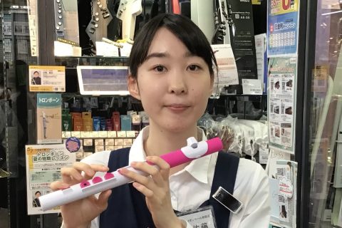 スタッフ写真 電子ピアノ・管楽器 佐藤