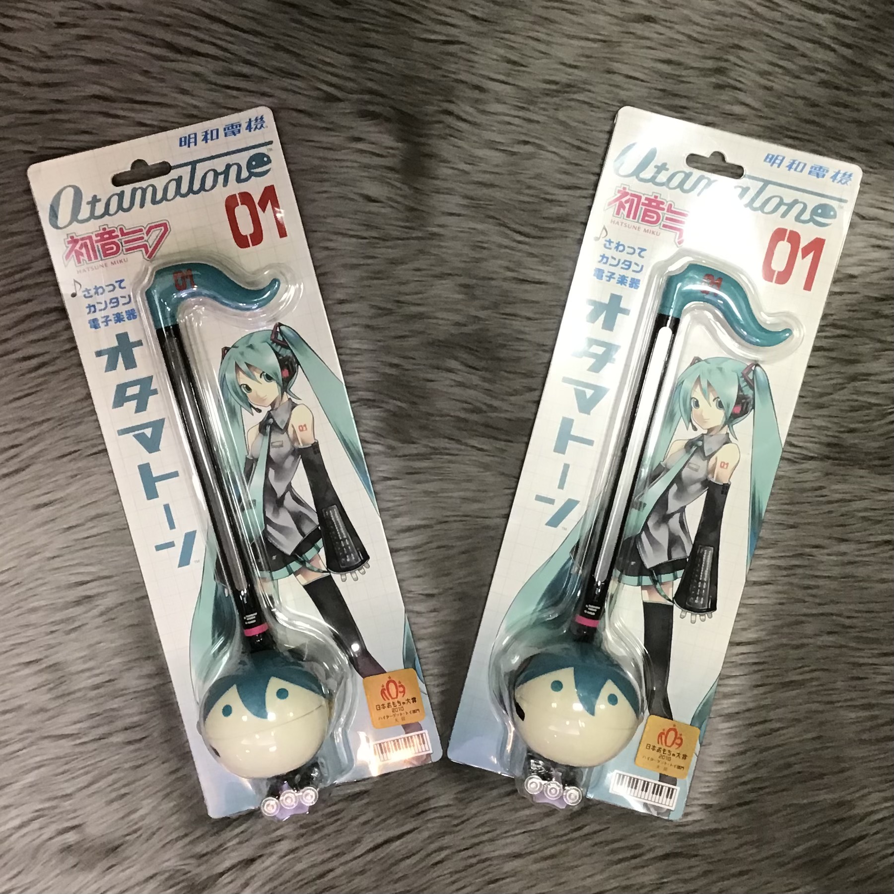 明和電機のオタマトーンに新たに加わったコラボモデル『オタマトーン 初音ミクVer.』がイオンモール秋田店に入荷しました！ 発売前より話題だった商品！プレゼントにもおすすめです。 |*メーカー|*商品名|*販売価格(税込)| |明和電機|オタマトーン初音ミクVer.|[!￥4,400!]| -ご来店い […]