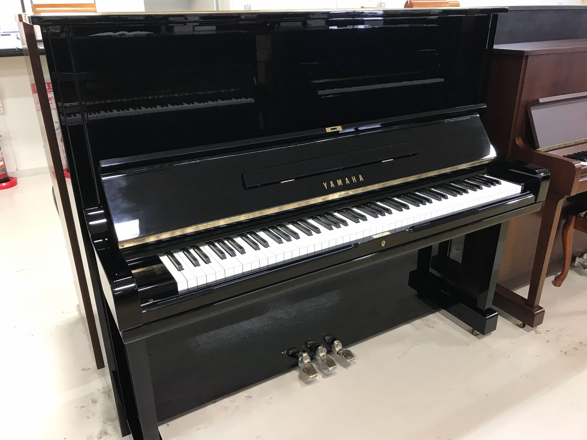 中古アップライトピアノYAMAHA/U3H