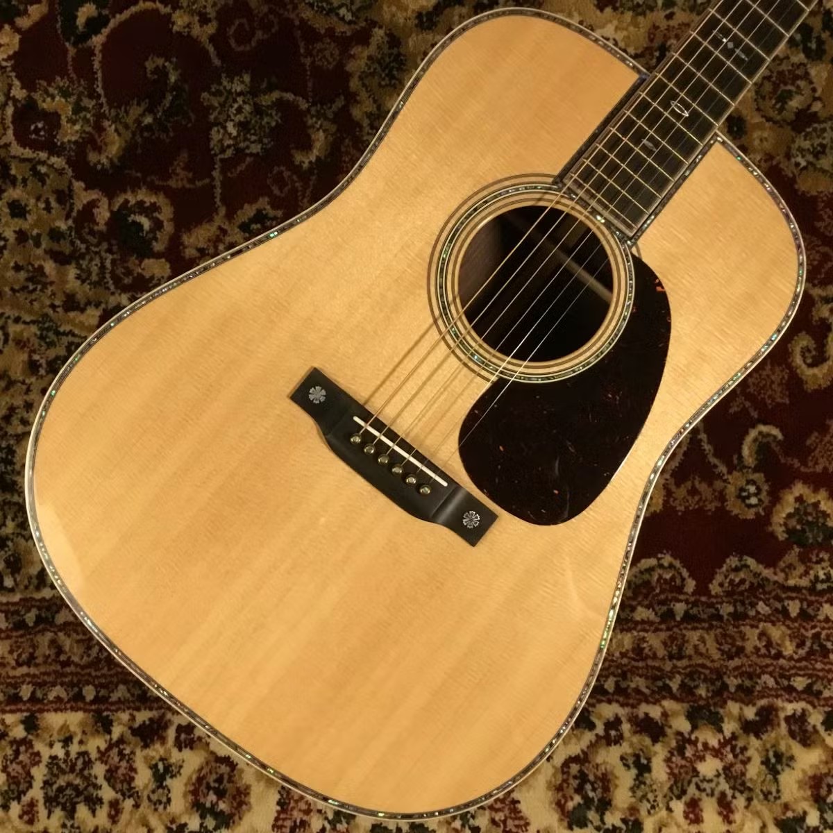 MartinD-42 Modern Deluxe