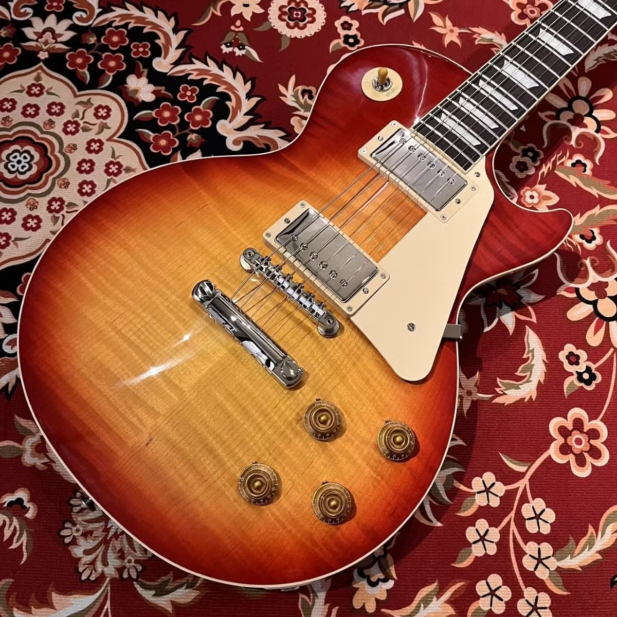 GibsonLes Paul Standard '50s Heritage Cherry Sunburst