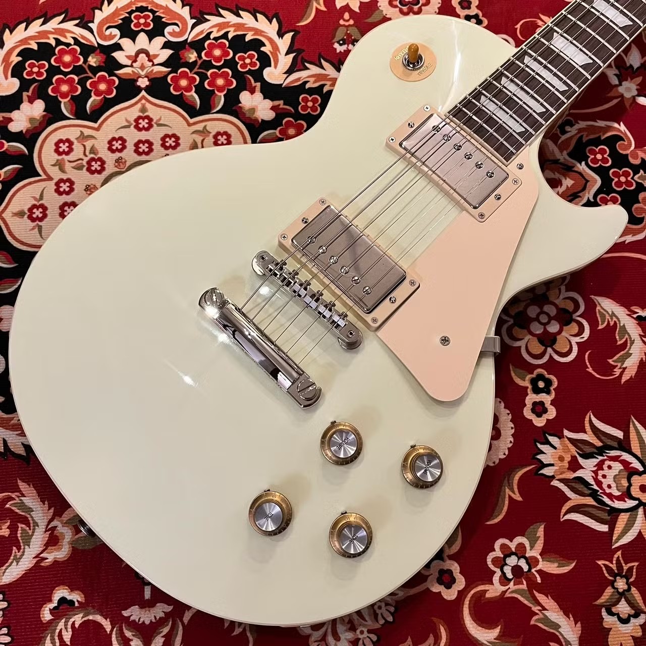 GibsonLP Standard 60s