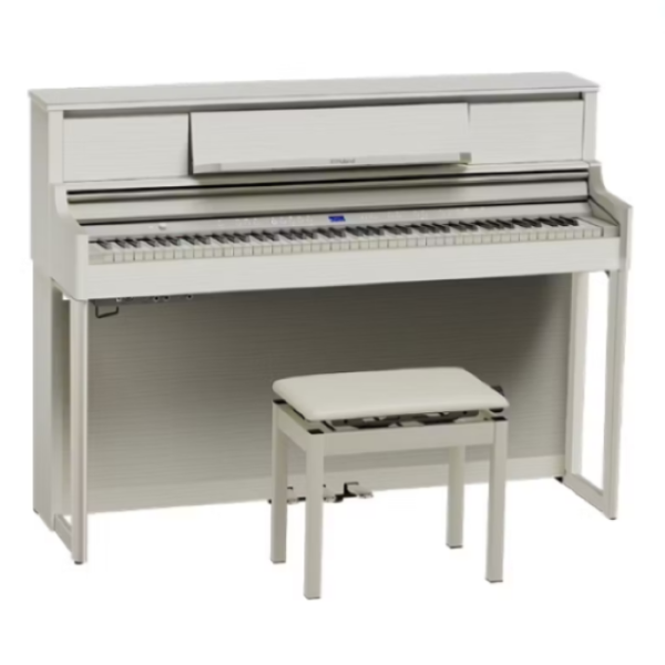 LX5GP<br />
極上のコンサート・グランドピアノのようなクオリティ。人気の木目カラー2色をラインアップするなど、オリジナル機能が満載のコラボ電子ピアノが誕生。 LX5GP は、音と響き、楽しさを思う存分に味わえるスタンダードモデルです。<br />
￥266,200（税込）