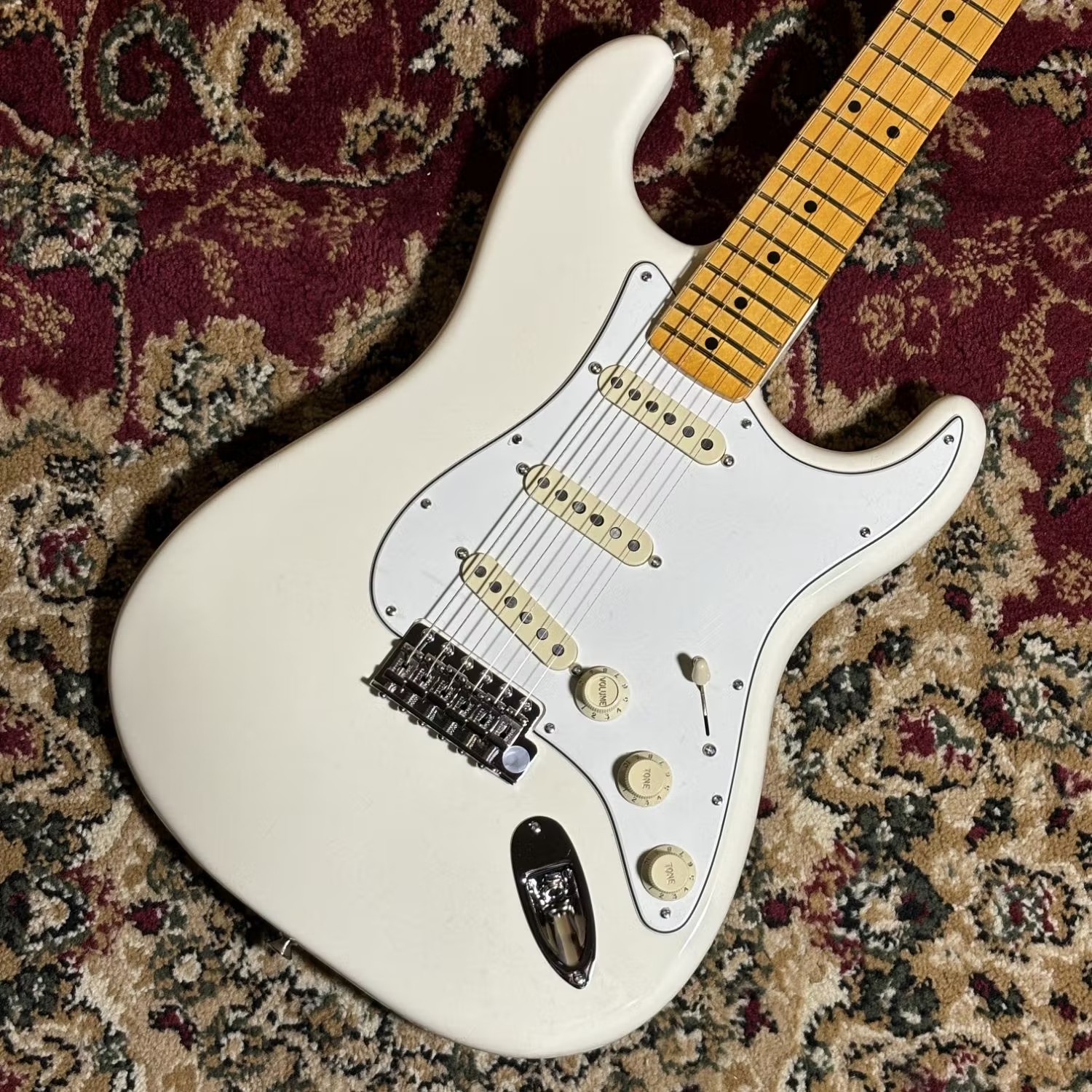 FenderAmerican Vintage II 1973 Stratocaster Maple Fingerboard Olympic White