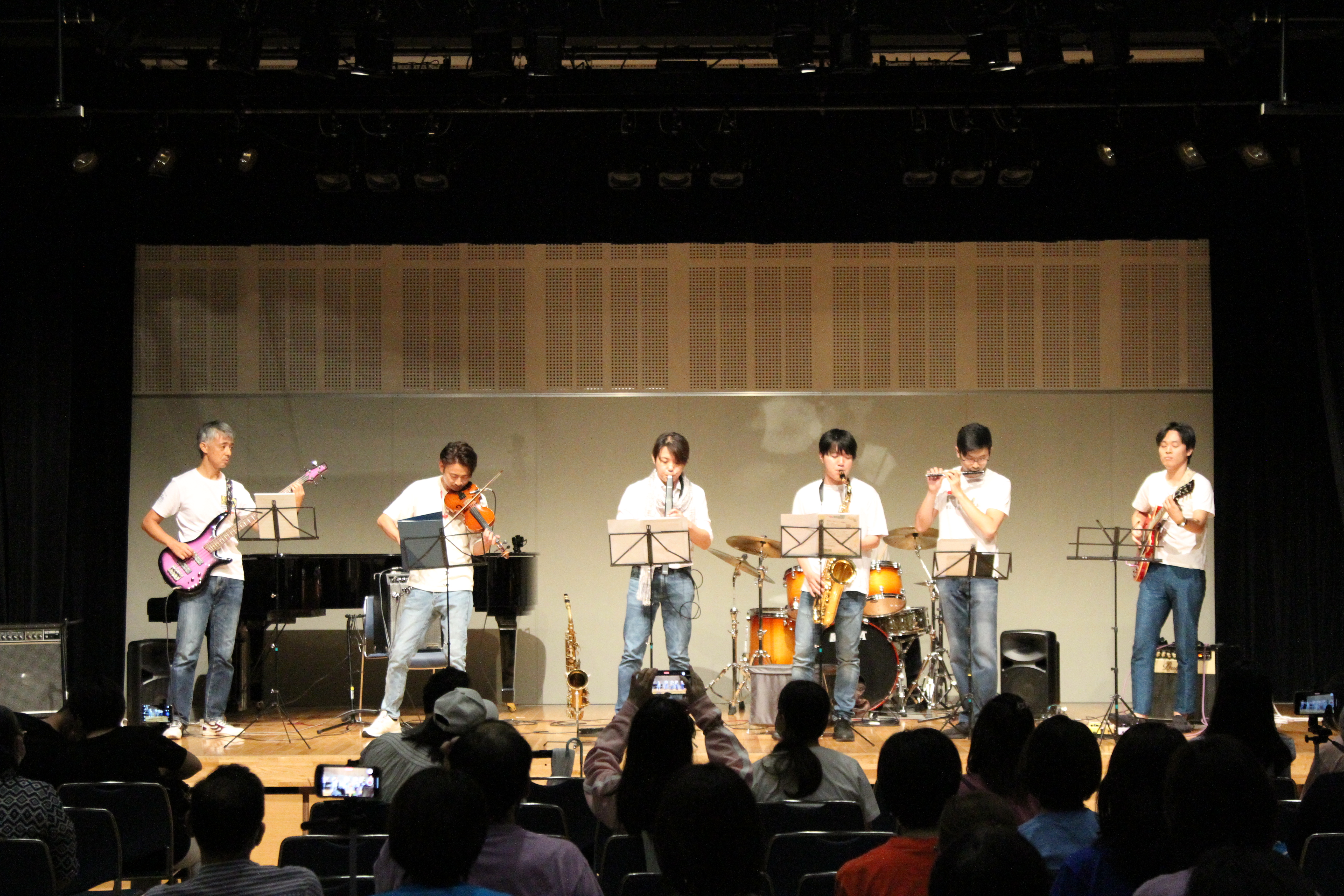 皆様、こんにちは。島村楽器有明ガーデン店では、月に一回、店内のスタジオでJAMセッションを開催しております。セッションやってみたい方は是非、お越しくださいませ！ CONTENTS島村楽器有明ガーデン店のAM SESSION「JAM Challenge」とはセッションの詳細参加方法担当者より島村楽器有 […]