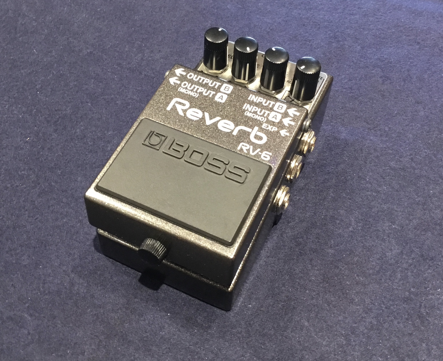 コンパクトエフェクター　リバーブBOSS RV-6　展示品特価