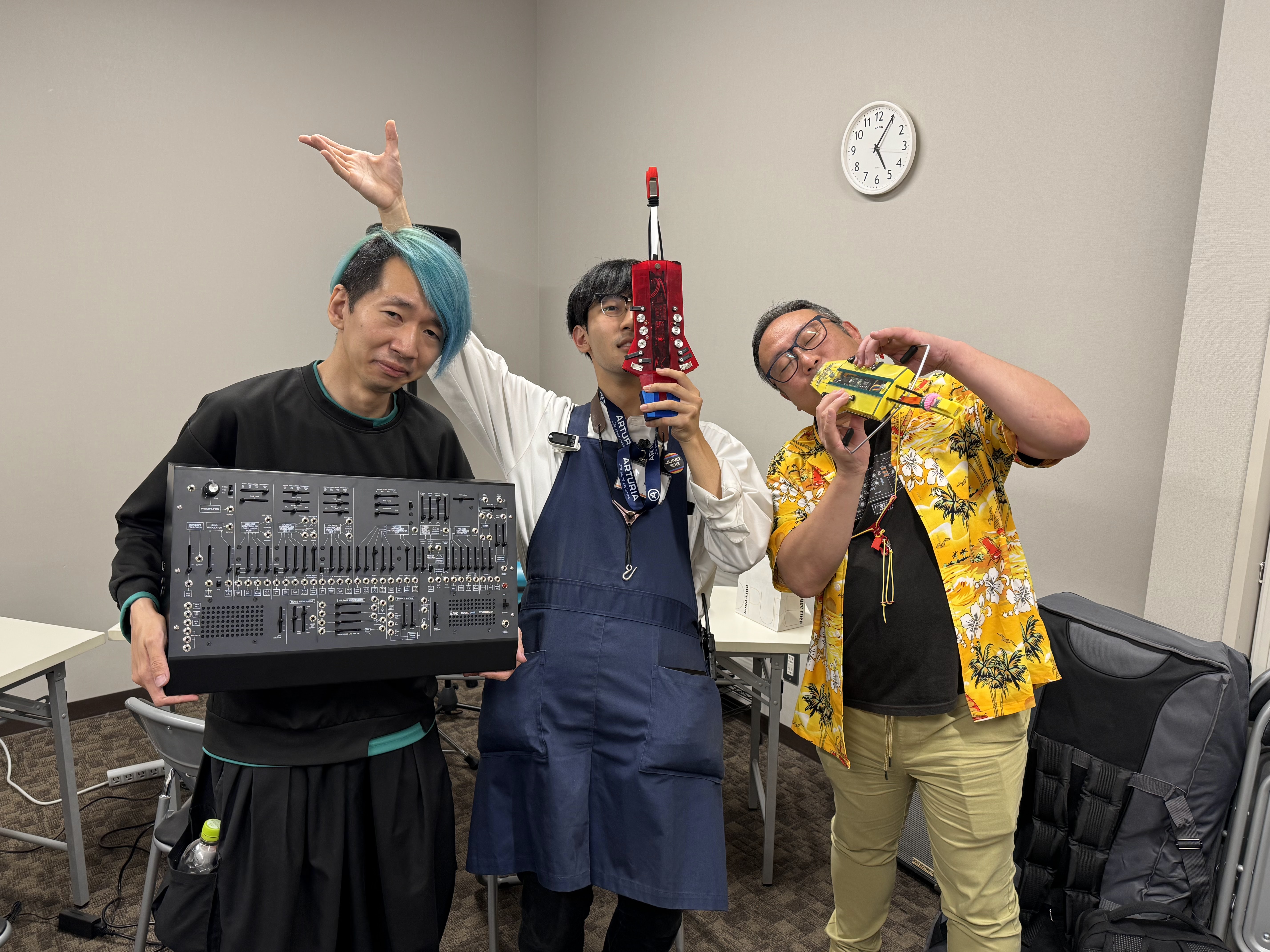 おまけ BANANAsuさんとよしめめさんと担当者でパシャリ