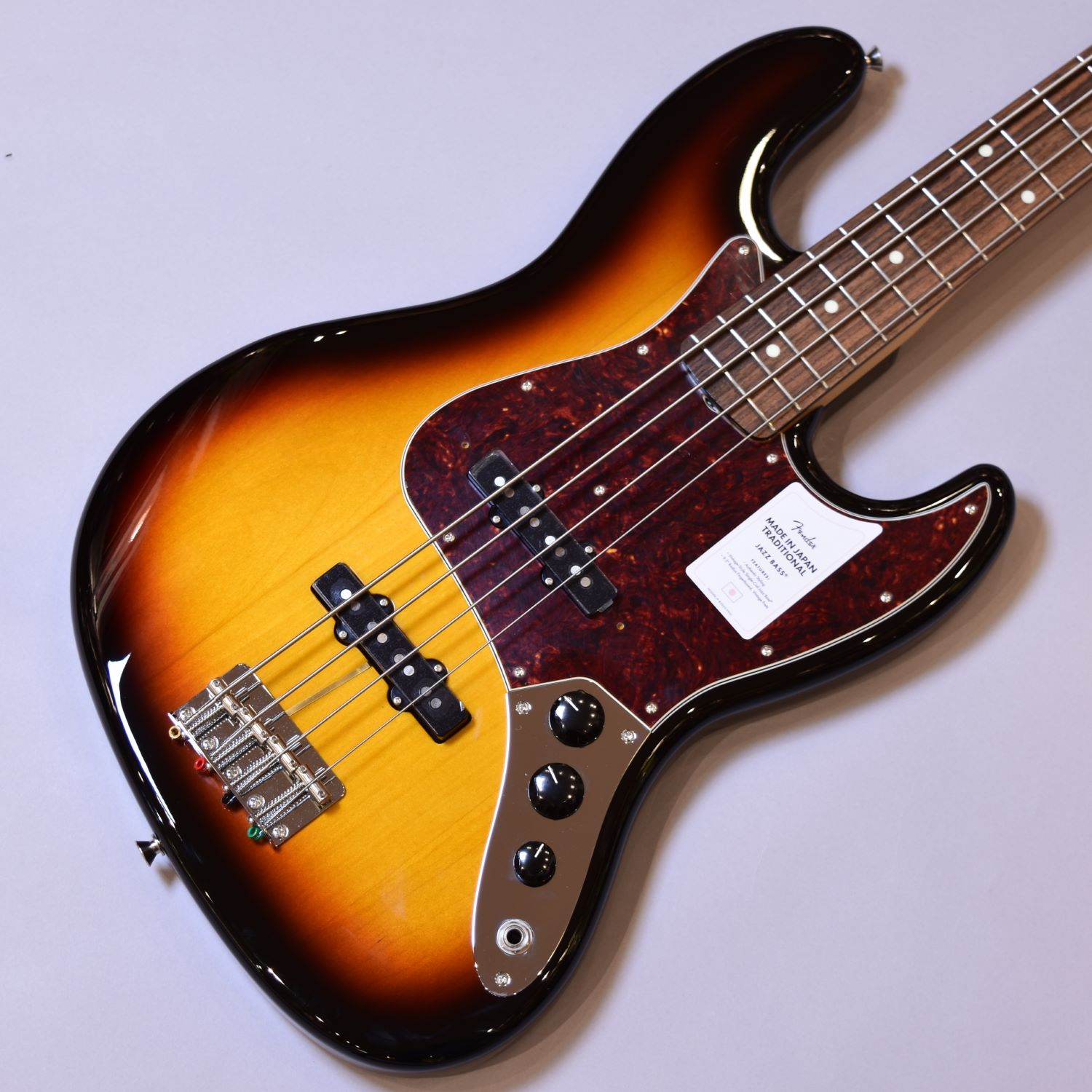 エレキベース【値上がり前入荷モデル】Fender Made in Japan Traditional 60s Jazz Bass Rosewood Fingerboard 3-Color Sunburst