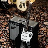 【The smiths,UKロックお好きな方へ】限定生産！11月17日時点で在庫ございます。Johnny Marr Signature Special Jaguarの受注受付中！！！