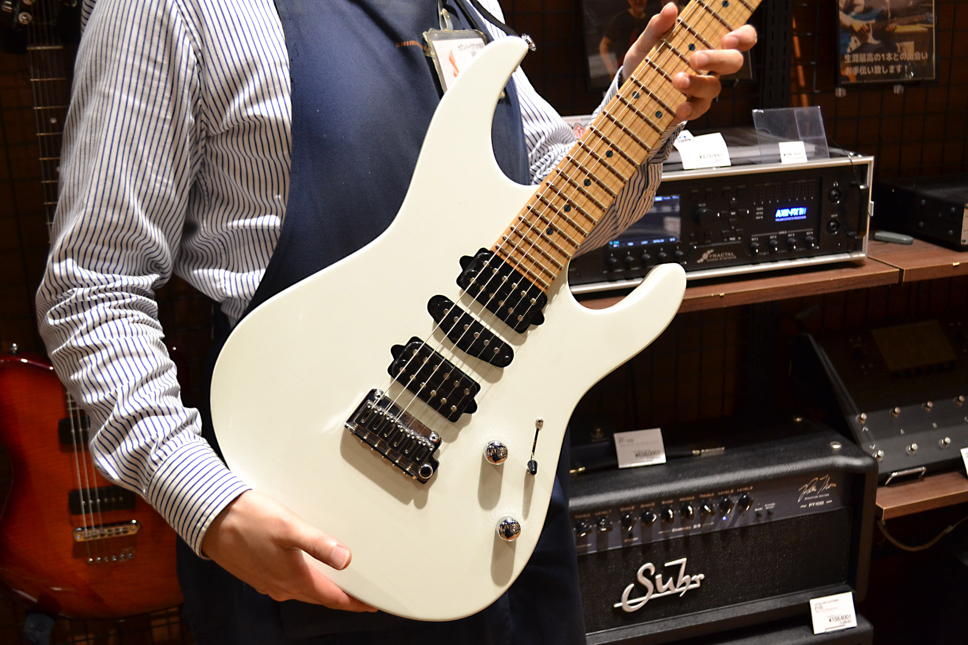 【Suhr】Custom Modern Antique Rosted Alder Body Chambered Nickel frets (Olympic White)を紹介！