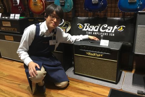 スタッフ写真 エフェクター、アンプ 市塚