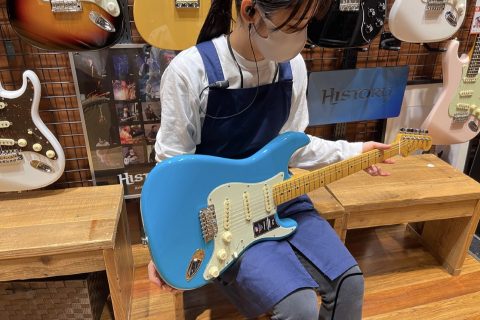 スタッフ写真 レジ 音楽雑貨 浅野