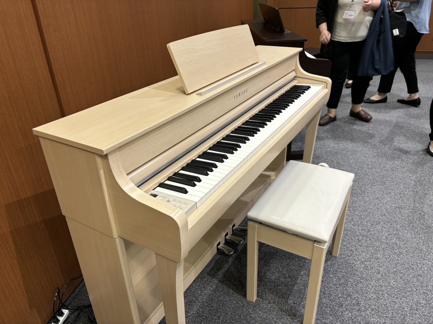 YAMAHA×島村楽器コラボ【SCLP-8450】展示中！｜島村楽器 セブン
