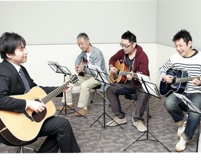 CONTENTS「動画だけじゃ物足りないかも？」と思ったら対面レッスンだからこそできることグループレッスンのメリット月3回レッスンだから続けやすい・上達しやすいまずは一度、体験レッスンへお問い合わせ「動画だけじゃ物足りないかも？」と思ったら 昨今は、YouTubeやオンラインレッスン、サブスク教材な [&hellip;]