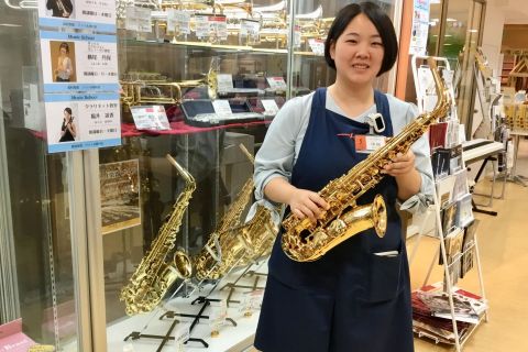 スタッフ写真 管楽器・楽譜関連 中嶋