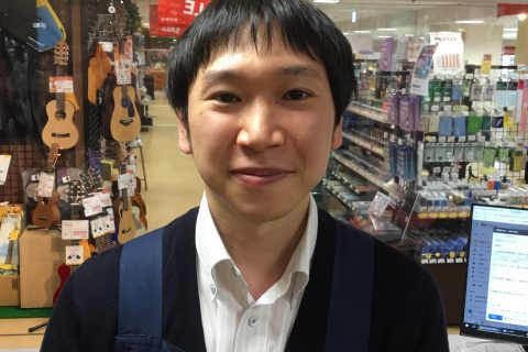 スタッフ写真 【副店長】アコースティックギター・デジタル商品全般 高森