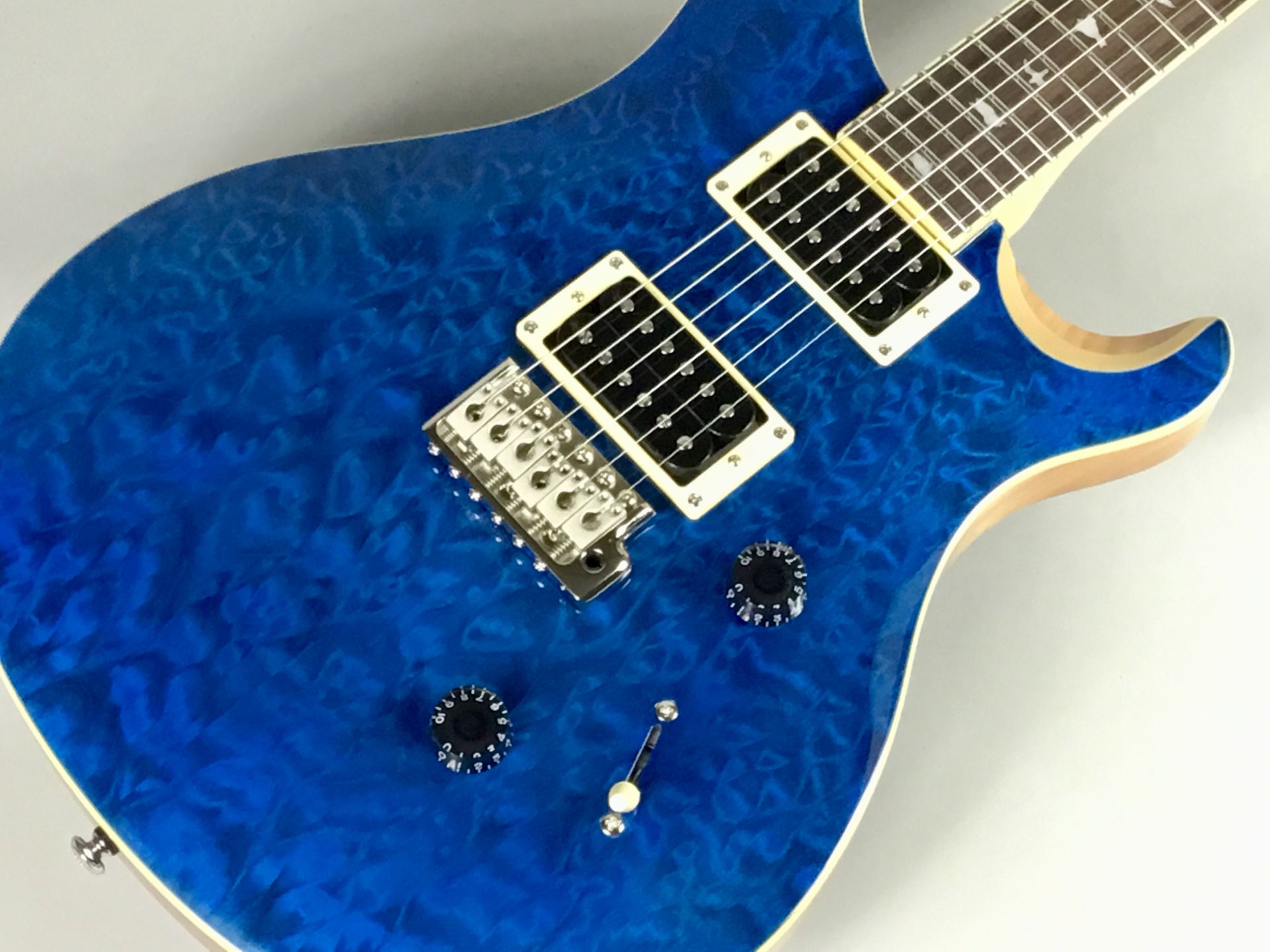 【新着情報】当社オリジナル PRS ”SE CUSTOM 24 QM LTD 　再入荷！