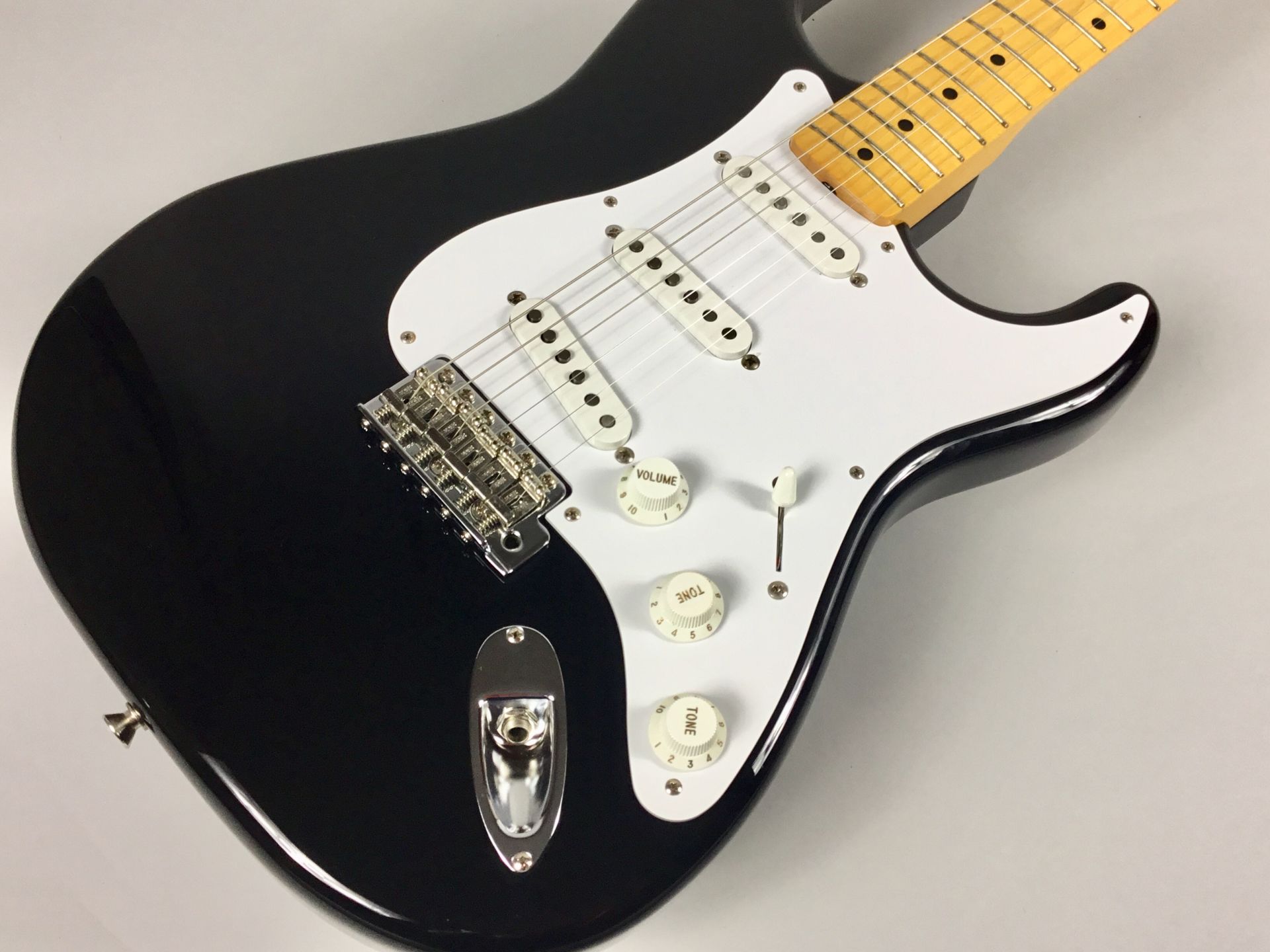 【中古新着情報】Fender Japan ST57-TX