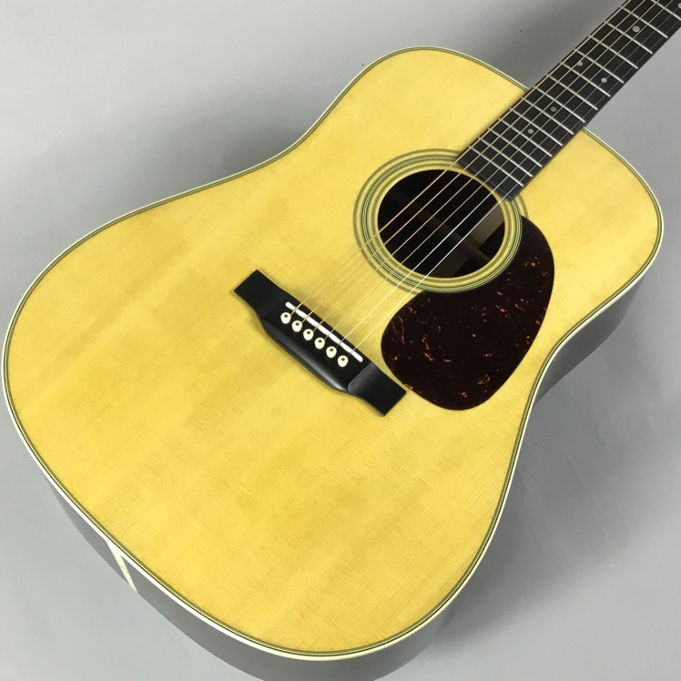 Martin (マーチン、マーティン)D-28 Standard