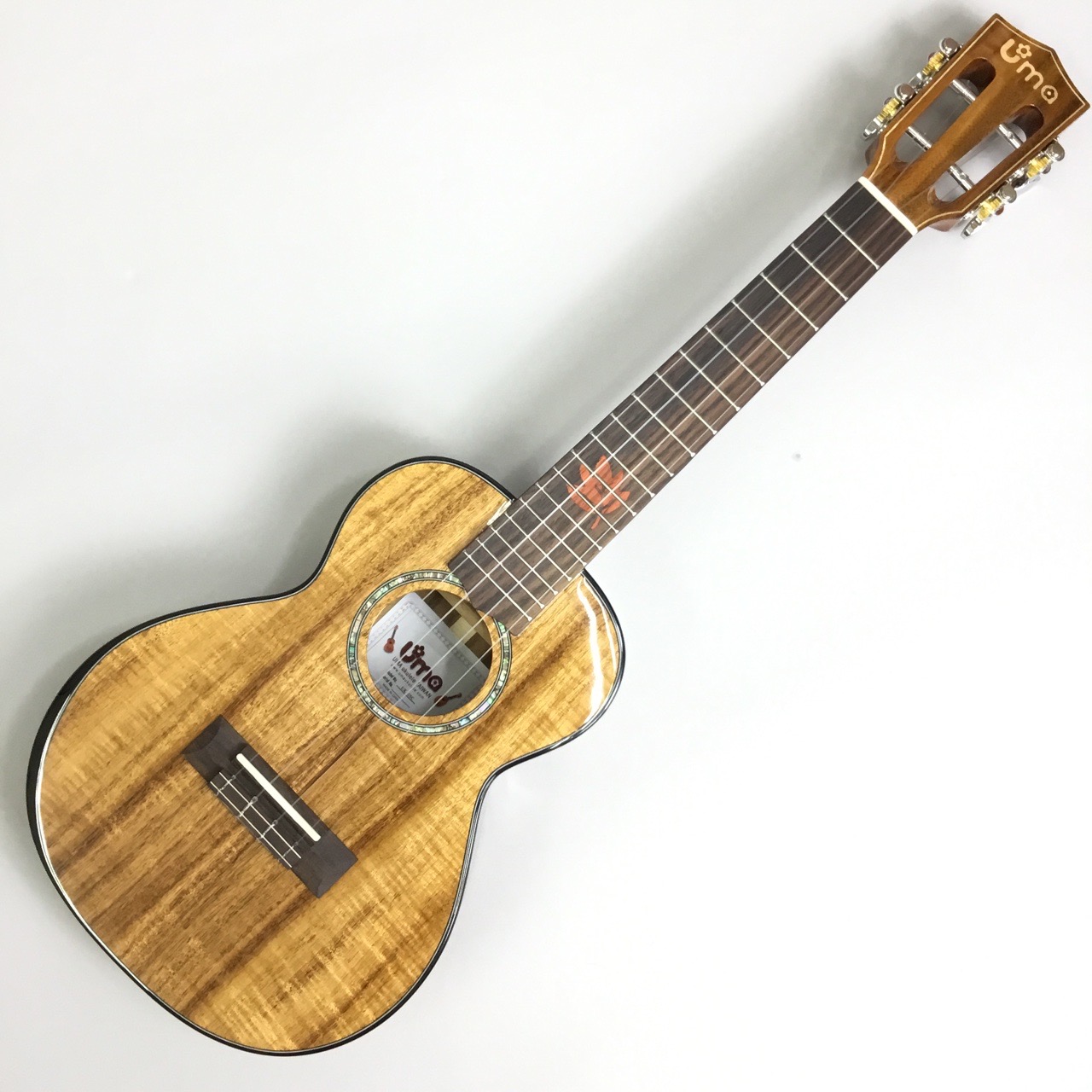 Uma UkuleleUK-35SC