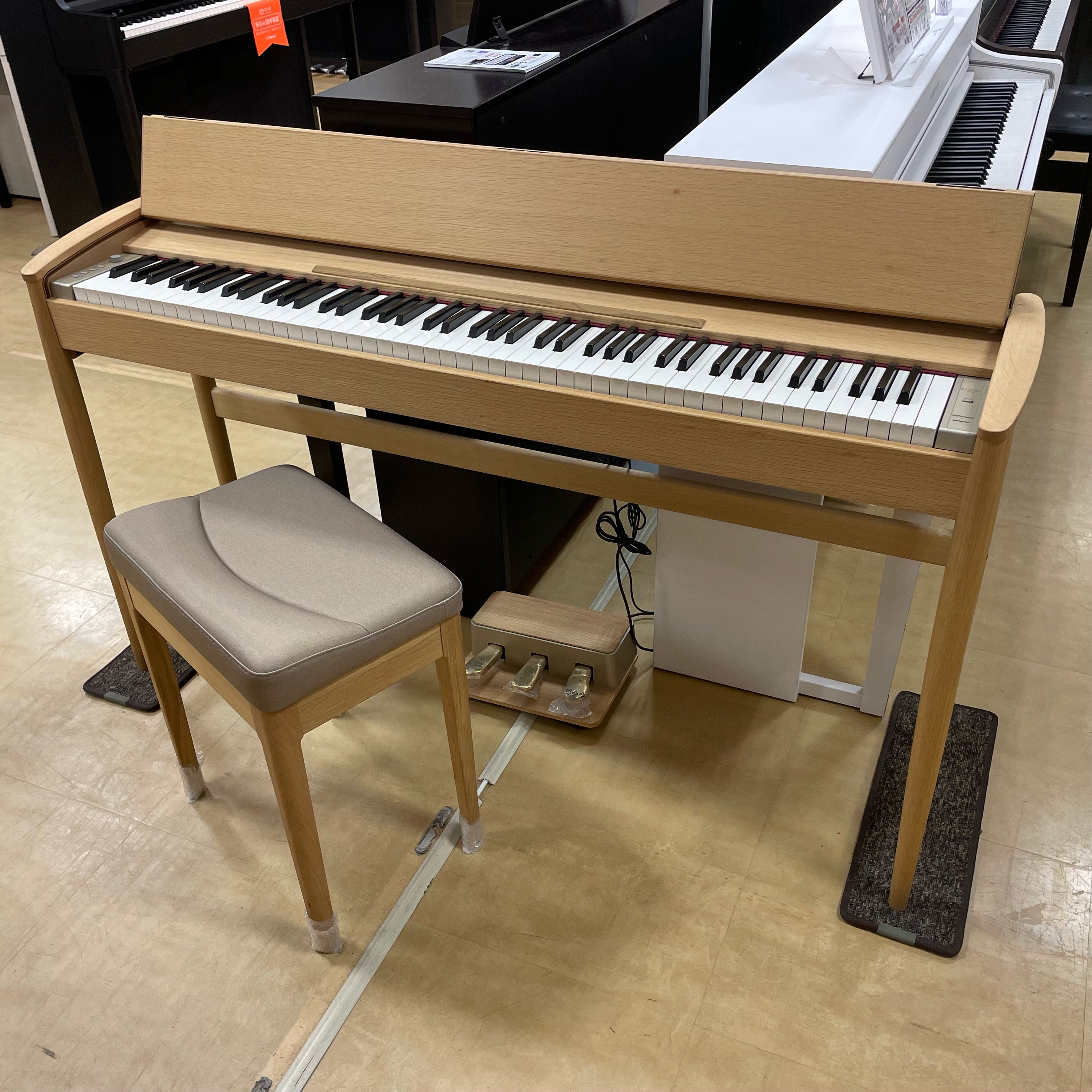 電子ピアノKF10（展示品1台限りの特別価格）