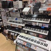 【軽音学部必見】バンドの要！キーボーディストデビューを応援するシンセサイザー特集