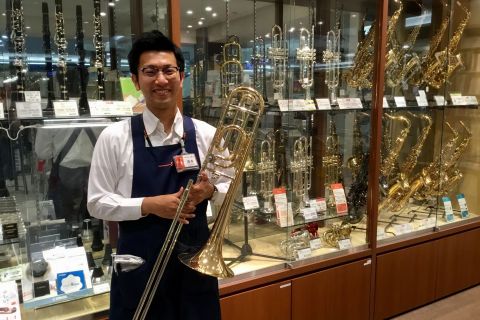 スタッフ写真 管楽器・音楽教室 西本