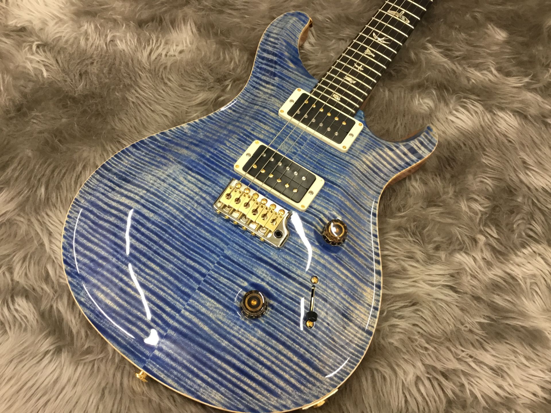 こんにちは！岩崎です！]]大人気！Paul Reed Smith(PRS)のCustom24の非常に木目の美しいCustom24/10Topが入荷致しました！ *Paul Reed Smith/Custom24/10Top PT **価格 |*メーカー|*品番|*カラー|*[!販売価格(税込)!]| […]