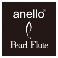 こんにちは！管楽器アクセサリー担当辻本です。]]anello × Pearl Flute コラボレーション・フルートバッグが入荷いたしましたのでご紹介いたします！ **フルーティストのニーズに的確に応えたオリジナルバッグが遂に登場！ カラーは、ブラックとネイビーの2色です♪ 【ブラック】 【ネイビー […]