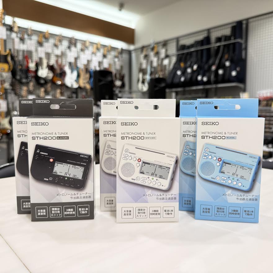 CONTENTS商品情報管楽器アクセサリー総合案内はこちらスタッフ紹介お問い合わせ商品情報 大音量、クラリネット風の基準音 演奏中も聴き取りやすい大音量のメトロノーム、クラリネット風の基準音でテンポやピッチのトレーニングに最適です。 譜面台取付用スリット 譜面台にスマートに取り付けられる新設計のスリ […]