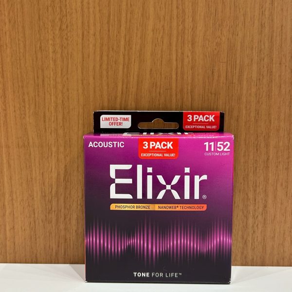 ● エリクサー NANOWEB フォスファーブロンズ カスタムライト（11-52）<br />
【こんな方におすすめ】<br />
・ライトゲージが少し硬く感じるが、音が細くなりすぎるのは避けたい方<br />
・弾き語りとフィンガーピッキングの両方をバランスよく楽しみたい方<br />
￥6,980(税込)