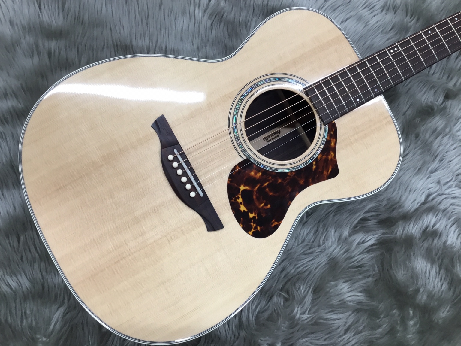 *Sシリーズ　2020年モデル 島村楽器オリジナルブランドHISTORY（ヒストリー）から、小ぶりで薄めのスモールボディの、エレクトリック・アコースティックギター2020年モデル『NT-S3/2020』です。ナチュラル・グロス仕上げのシトカ・スプルース単板材トップとインディアン・ローズウッド単板材バ […]