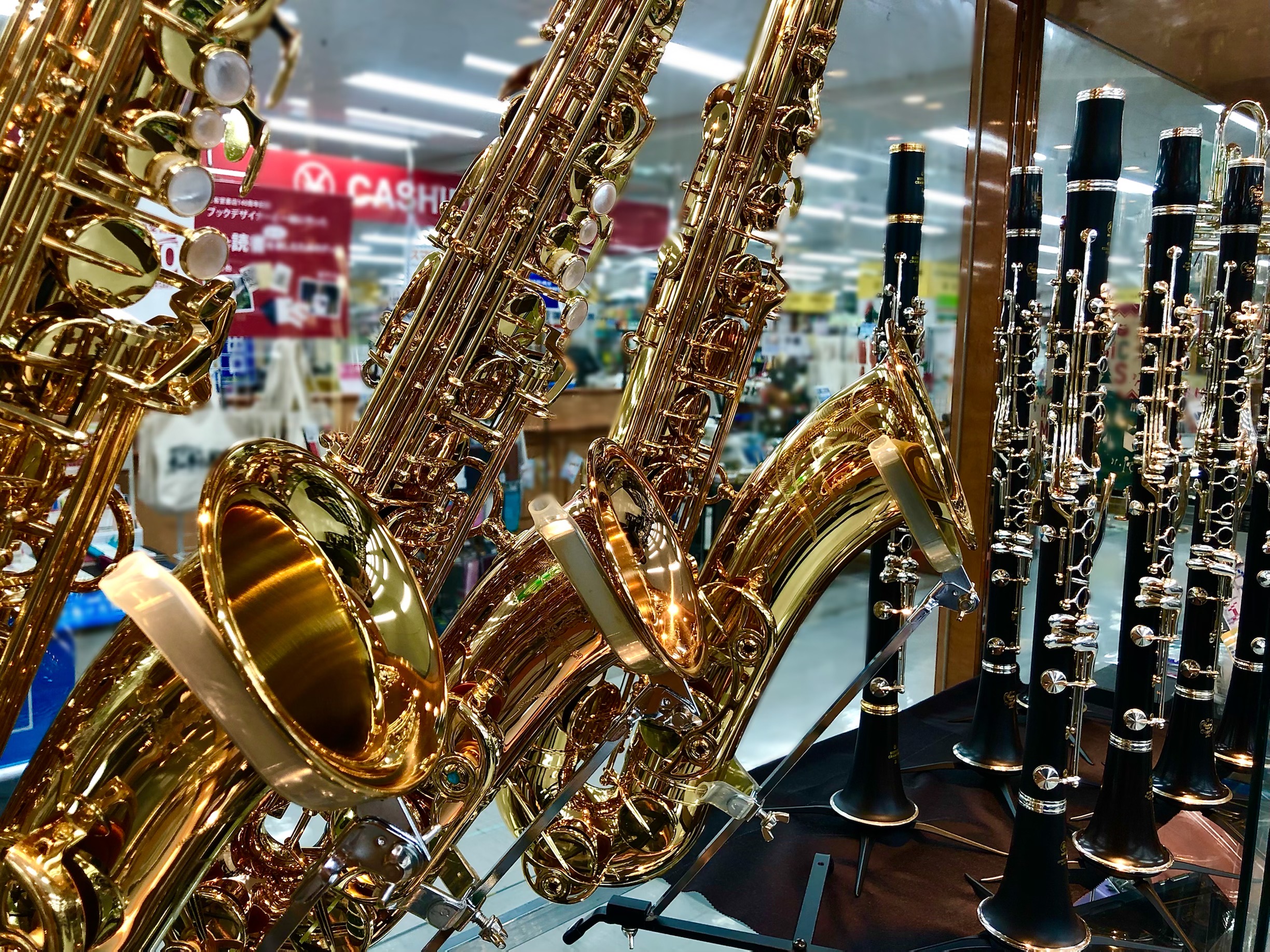 *千葉店 管楽器ラインナップのご案内 [#FL:title=フルート]//[#CL:title=クラリネット]//[#SAX:title=サックス]//[#BRASS:title=金管楽器] 全国的に人気品番をラインナップしておりますのでお客様が選びやすいコーナー展開になっております。 ===FL= […]