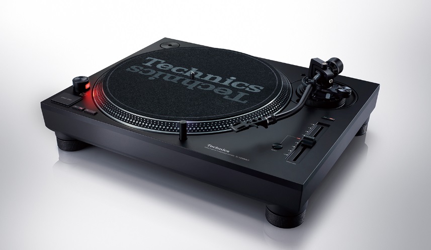 ダイレクトドライブターンテーブルTechnics / SL-1200MK7