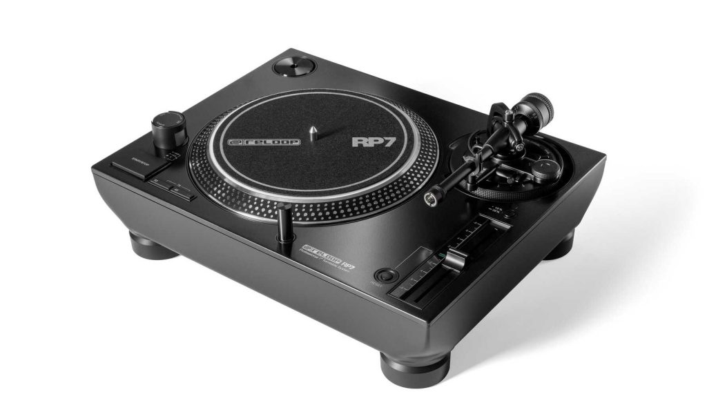 Reloopから7インチレコード用のターンテーブル「RP-7」が発売!!近年、人気が高まっている7インチレコードですが、本格的な7インチ用のアナログターンテーブルがついに来ました!! CONTENTS商品説明オススメポイント島村楽器 千葉店にて実機展示中!!!商品説明 「RP-7」は、45回転レコー […]