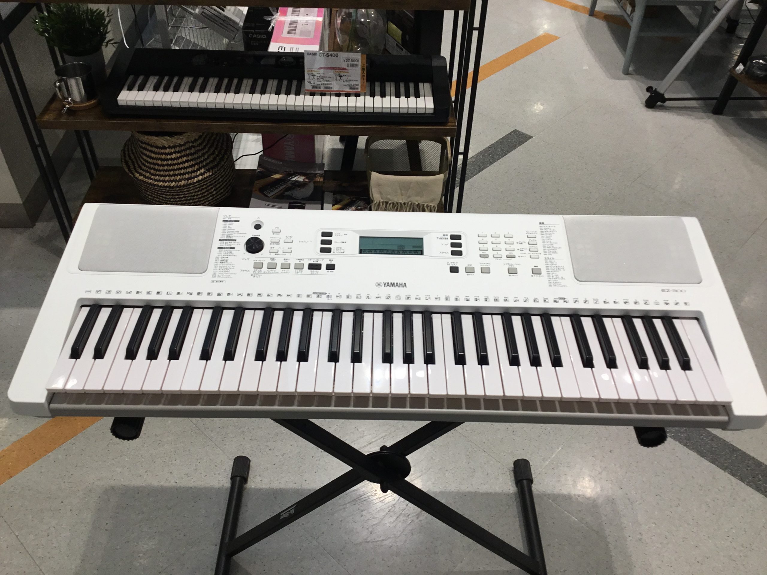 YAMAHA 電子キーボード ez300