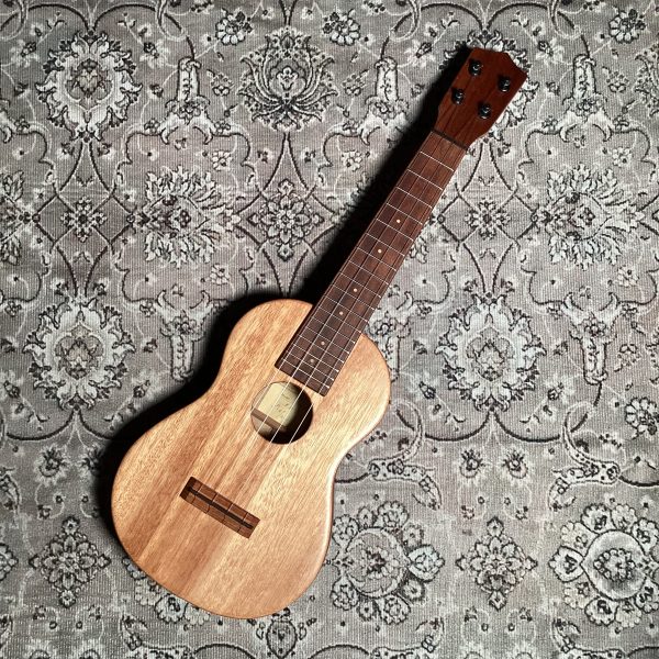 G-Laboウクレレ<br />
No.365（サンロクゴ）<br />
ミドルサイズ